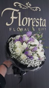 Picture of HB006 - 18 Roses + Eustoma Bouquet