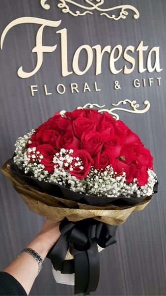 Picture of HB023 - 50 Roses Bouquet