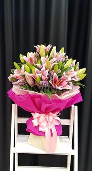 Picture of HB031 - Lily Bouquet