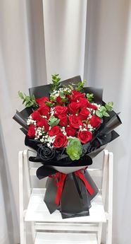 Picture of HB013 - 20 Roses Bouquet