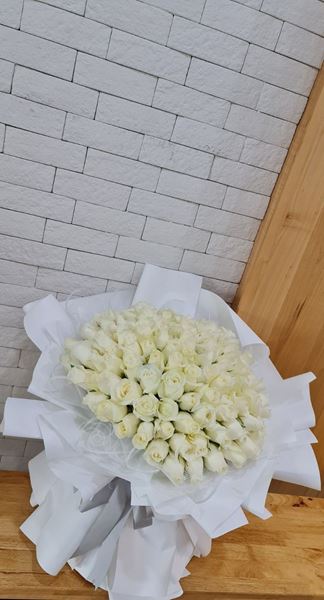 Picture of HB022 - 99 Roses Bouquet